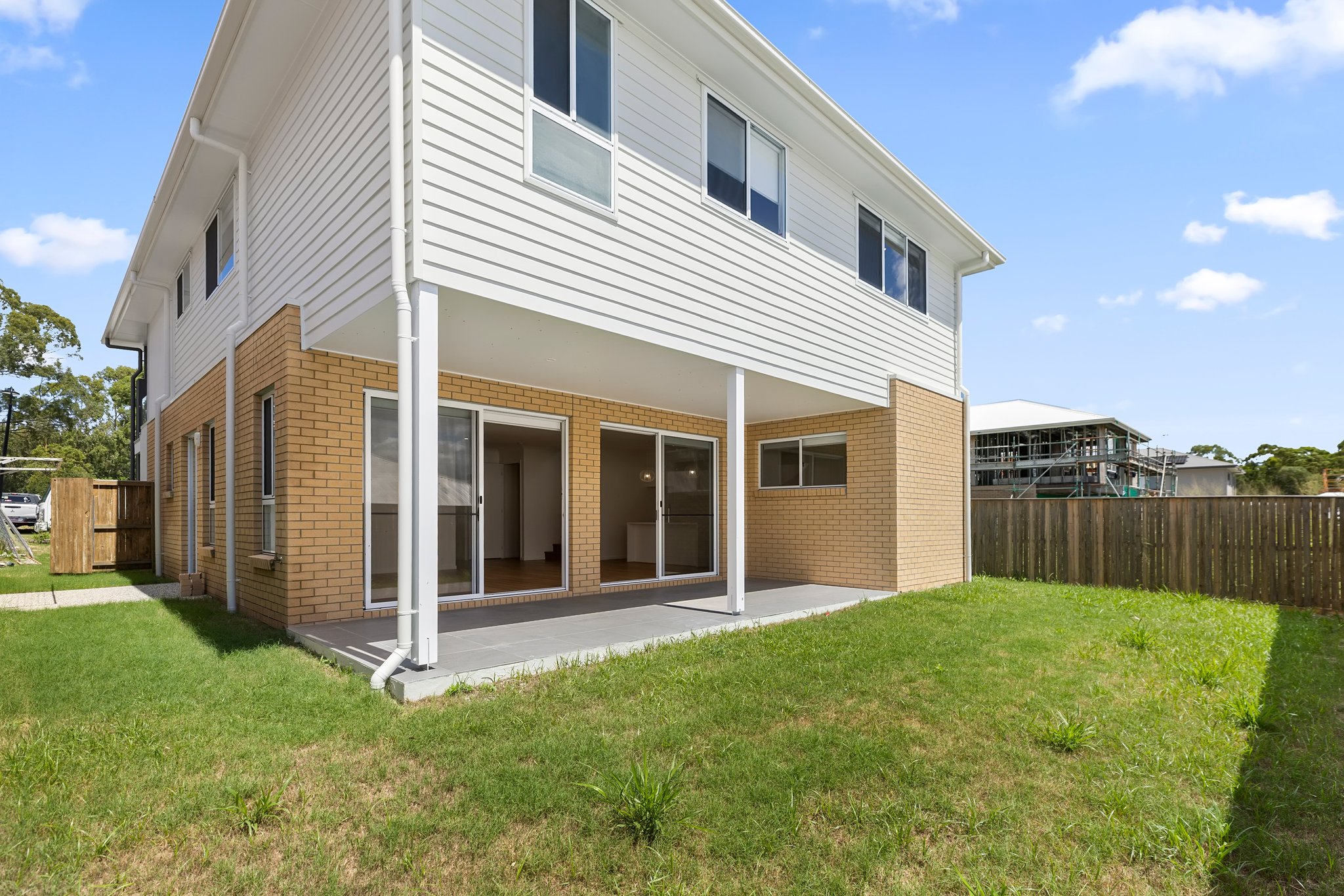 11-web-or-mls-33-prahan-cres