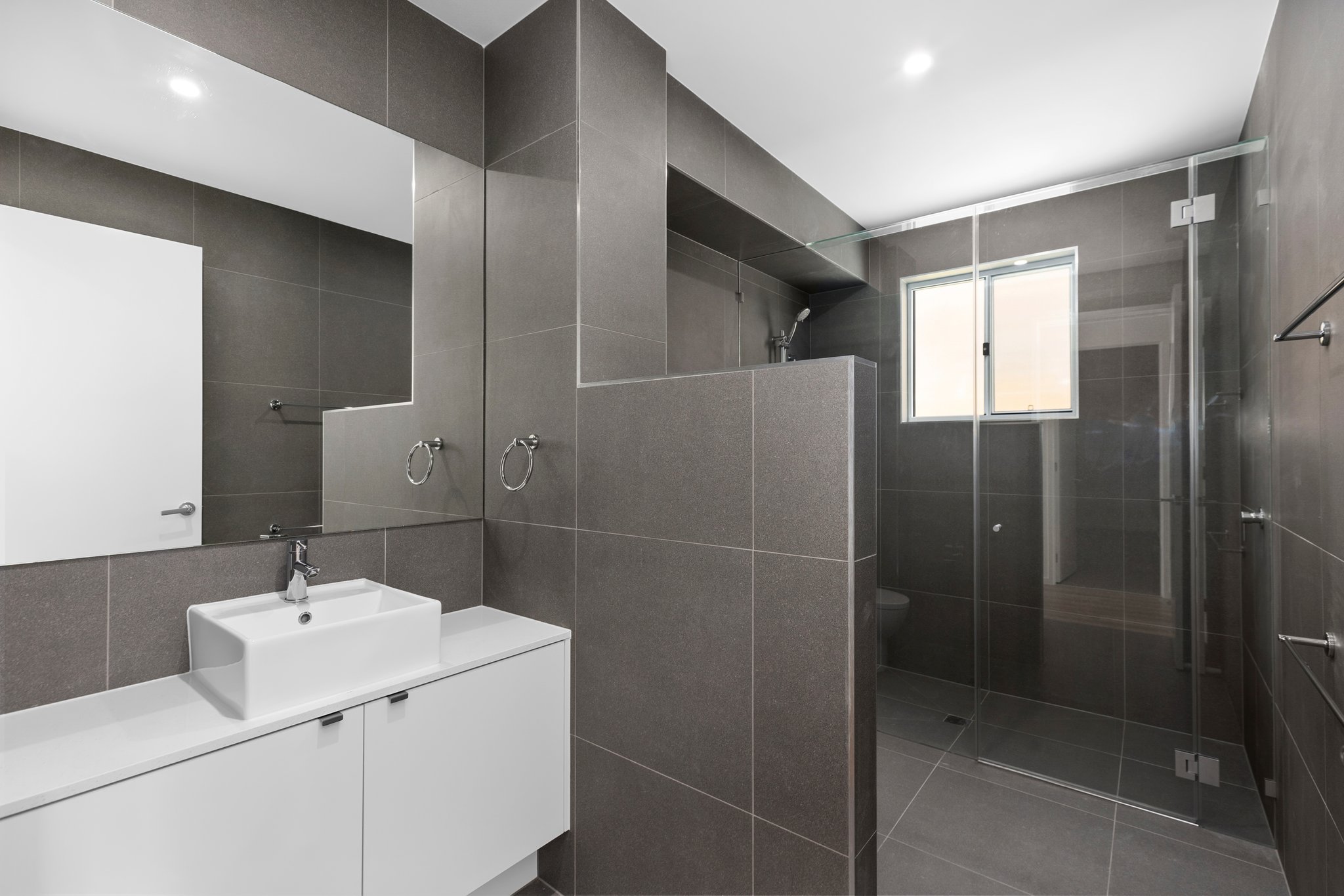 9-web-or-mls-33-prahan-cres